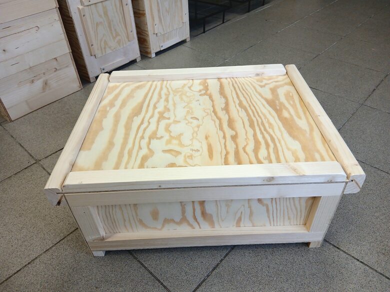 "MINI SĒRIJA " Medus telpas RĀMJU KASTE " ( 8 medus telpas rāmji) 