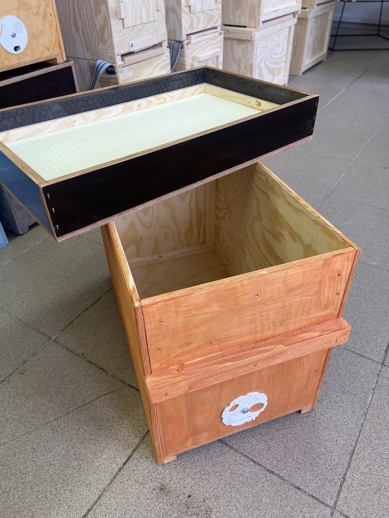 ATDALEŅU STROPS ( 7 peru telpas rāmji)